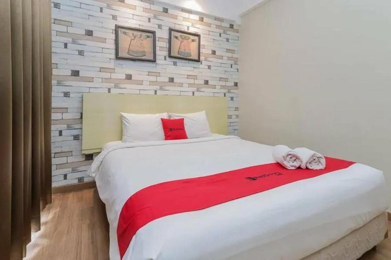 Reddoorz Plus At Riverside Malang Exterior foto